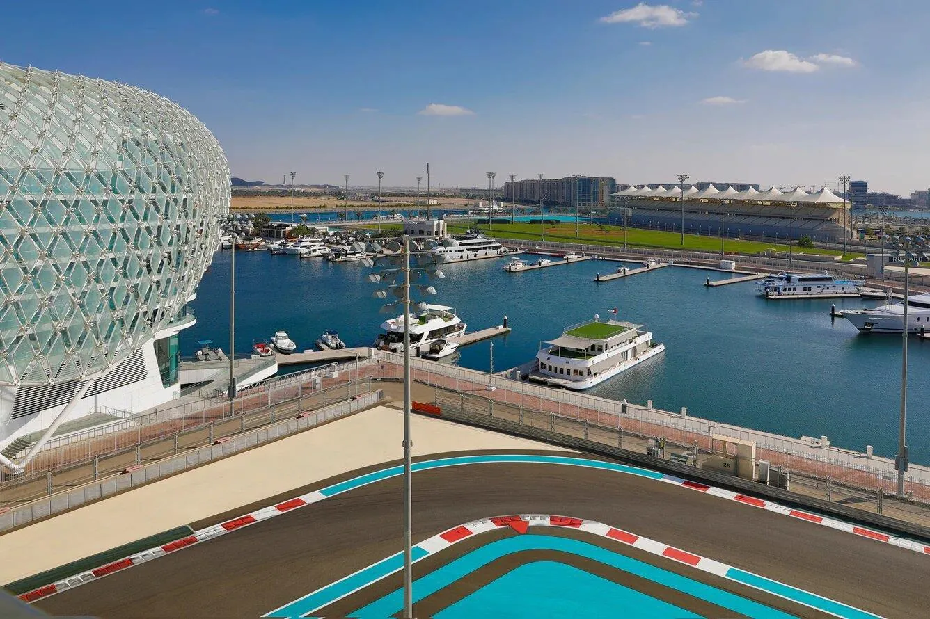 W Abu Dhabi - Yas Island — фото 3