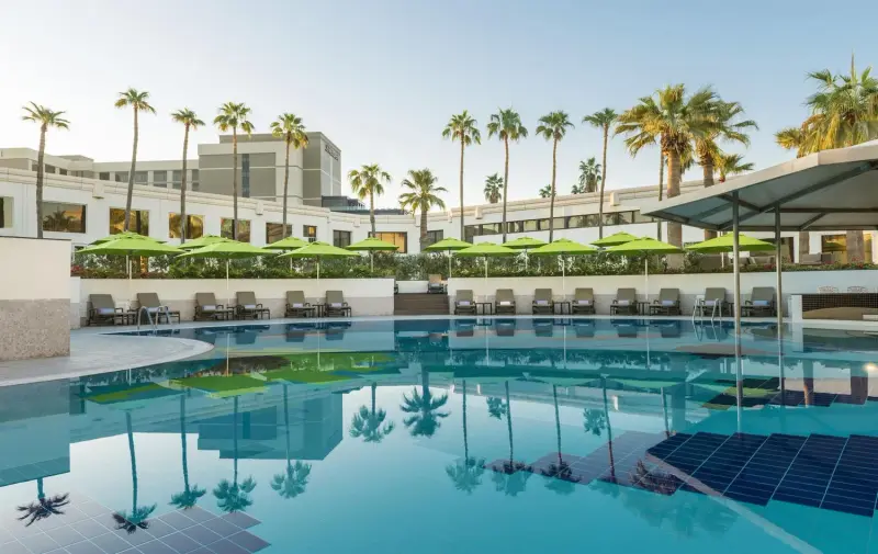 Le Meridien Dubai Hotel & Conference Centre